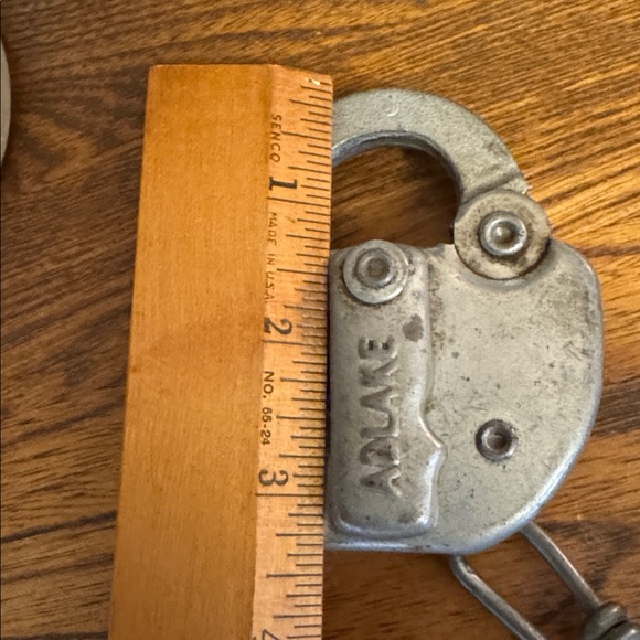 VTG Adlake Pennsylvania Central Railroad (PCRR) Padlock with Chain and Key - Picture 4 of 8